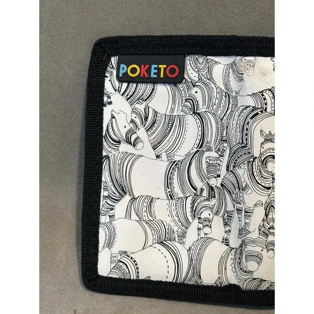 Poketo Zebra Print Tri-Fold Wallet Black White‎ Hook Loop Closure with Key Ring